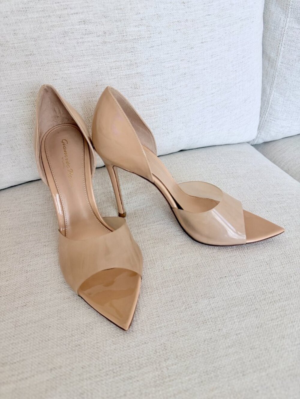 Gianvito Rossi Bree Leather and PVC peep-toe Pumps - Glass Nude - Size 37.5 - Picture 2 of 11